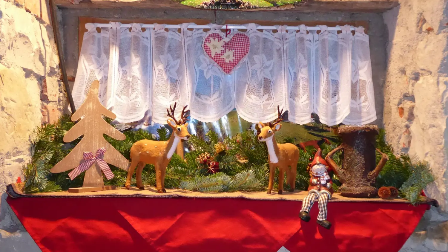 Weihnachtliche Tischdekoration von Längestadl