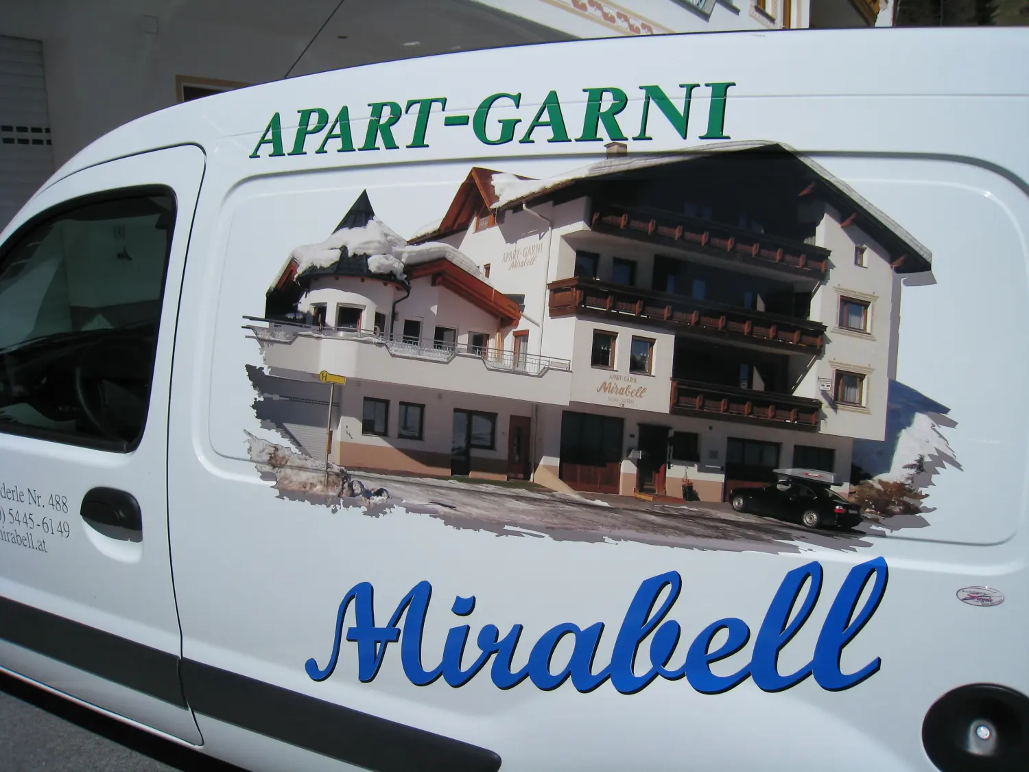 Menschen in Ischgl am Längestadl