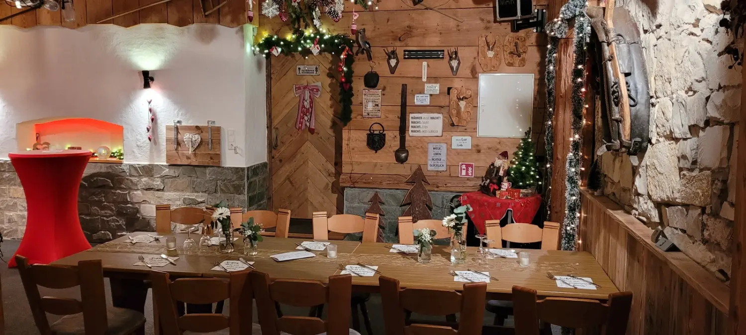 Weihnachtliche Tischdekoration von Längestadl
